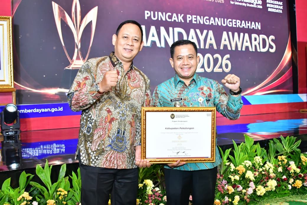 Kemiskinan Turun Jadi 7,8 Persen,  Pemkab Pekalongan Raih Mandaya Award dari Kemenko PM